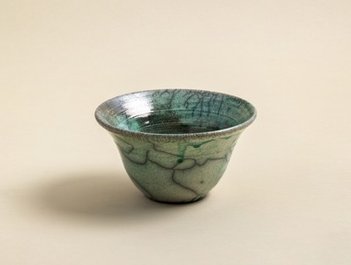 Dorte Visby keramik, 'klokkeskålen' raku grøn